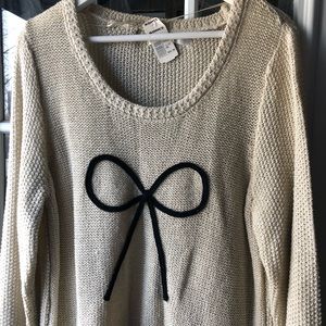 Lauren Conrad knit sweater with bow motif